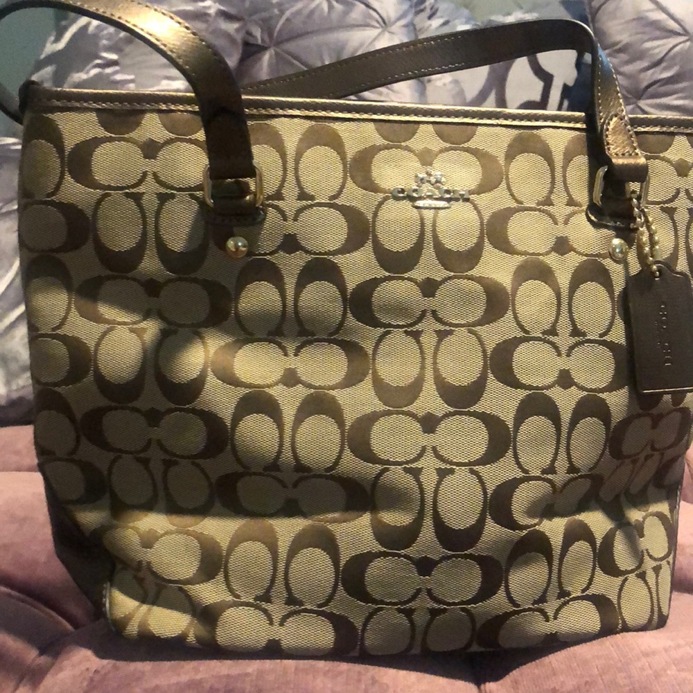 Coach Zip Tote. NWT